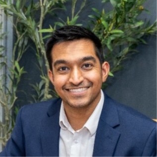 Headshot of Ajay Vadukul, CFP®, EA