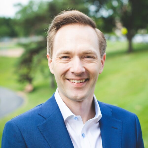 Headshot of David Foster, CFP®, RICP®, CAP®