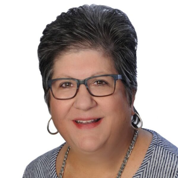 Headshot of Joni Leetzow Rametta, MBA, CFP®, CKA®