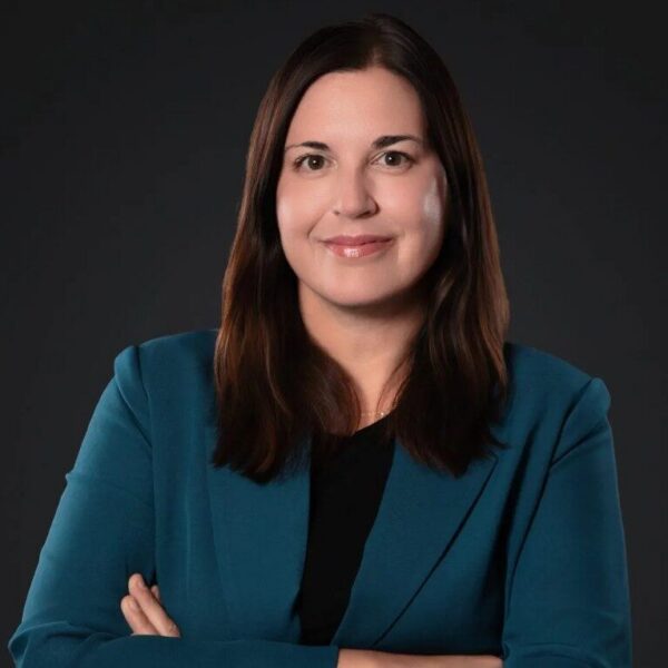 Headshot of Robin Mitler, AAMS®