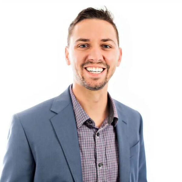 Headshot of Chris Johnson, CFP®, EA
