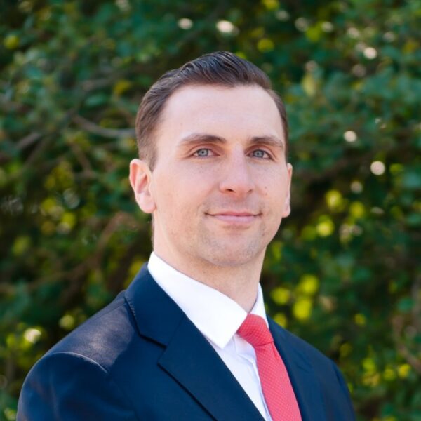 Headshot of Brook Hart, CFP®, CEPA®