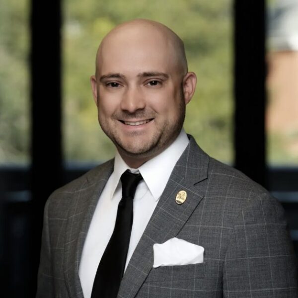 Headshot of Alex Bethune, CFP®, CEPA®